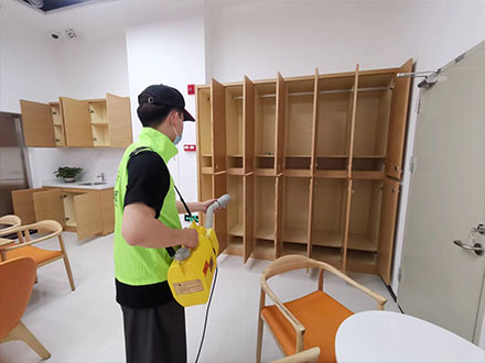 更衣间甲醛治理